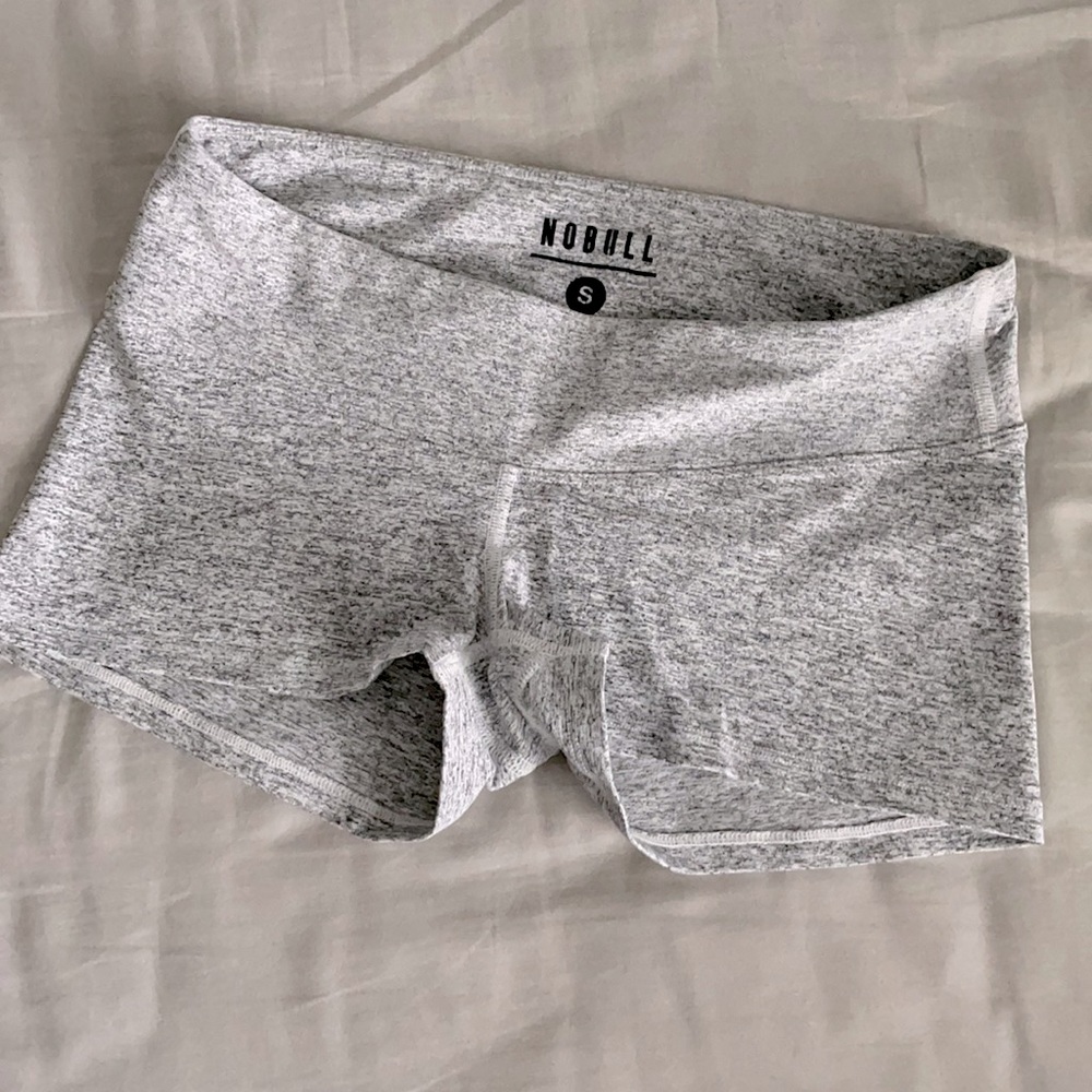 Nobull 2” shorts in white heather